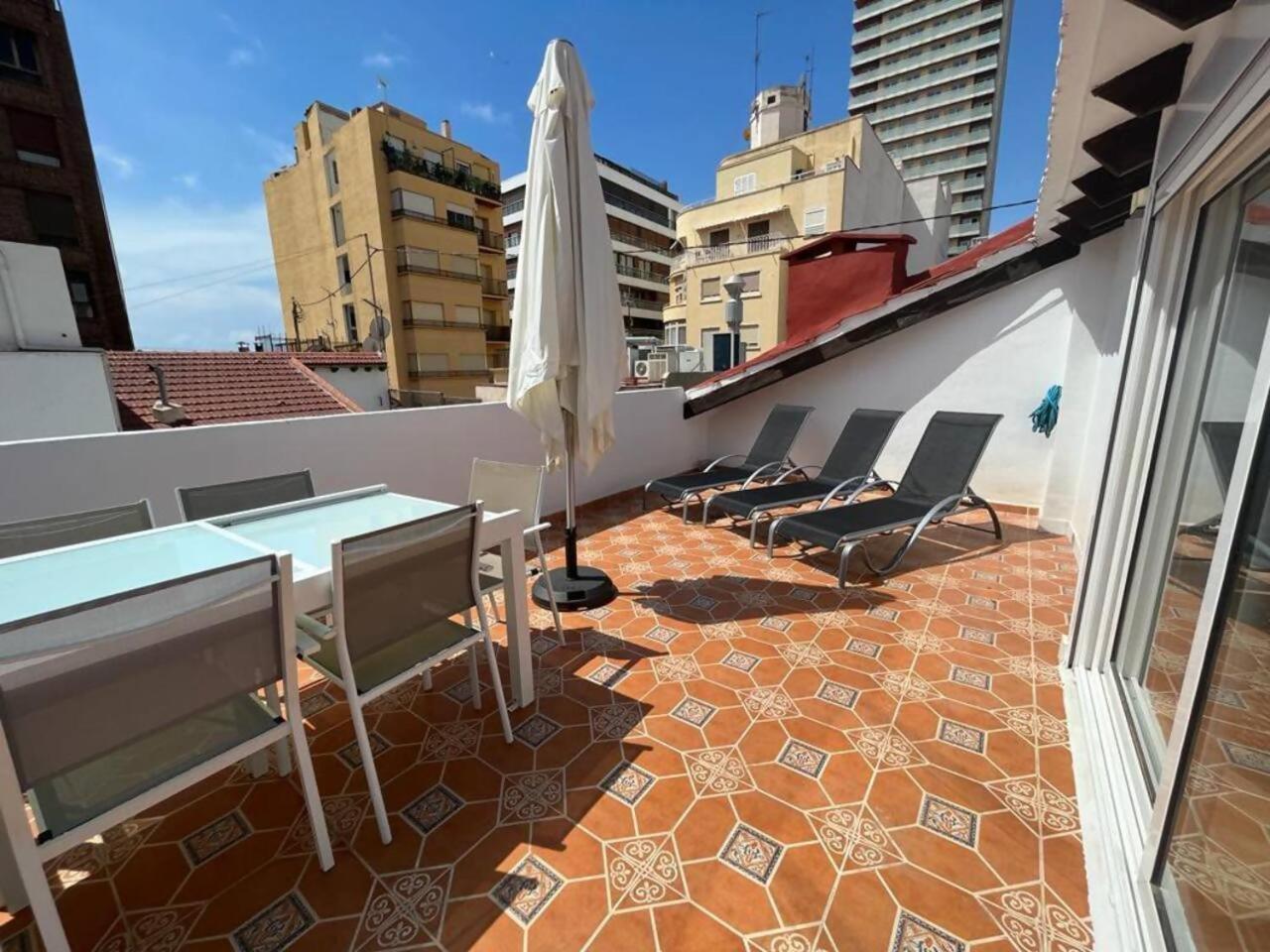 Lovelyloft Las Flores Atico อาลิกันเต ภายนอก รูปภาพ